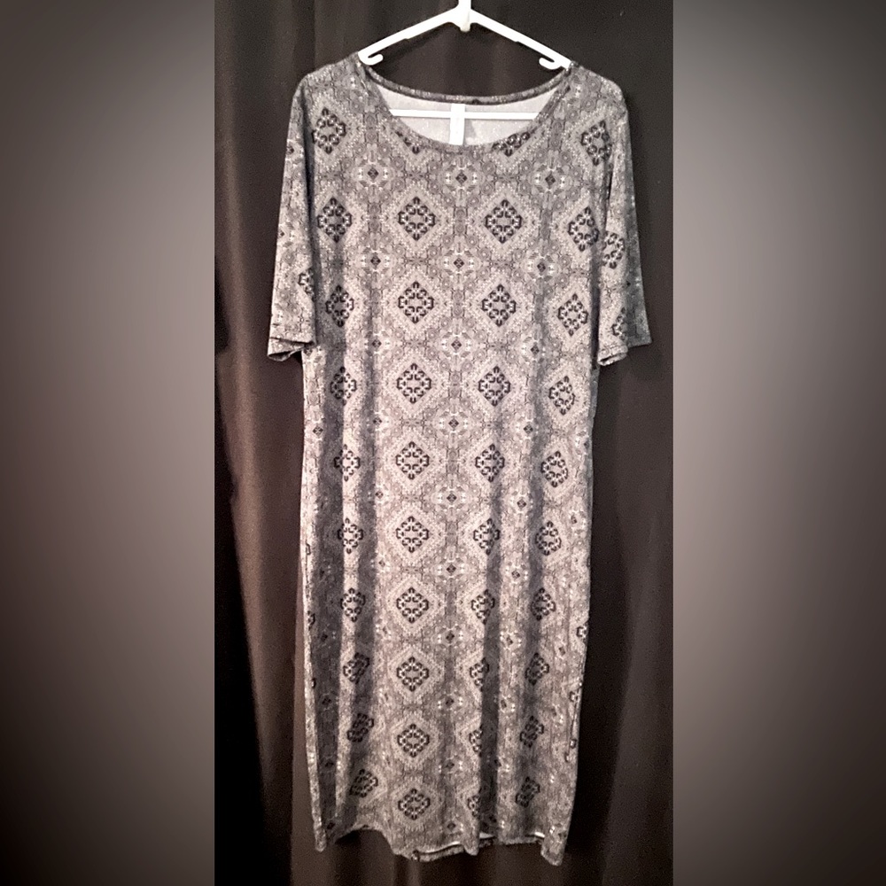 LuLaRoe Julia- never worn